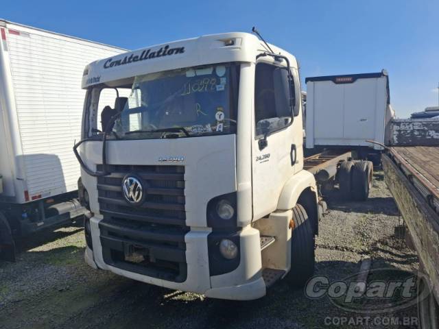 2015 VOLKSWAGEN CONSTELLATION 
