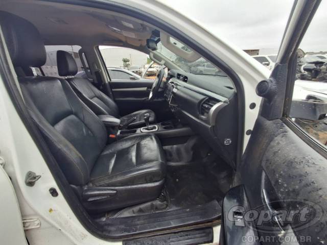 2021 TOYOTA HILUX CD 