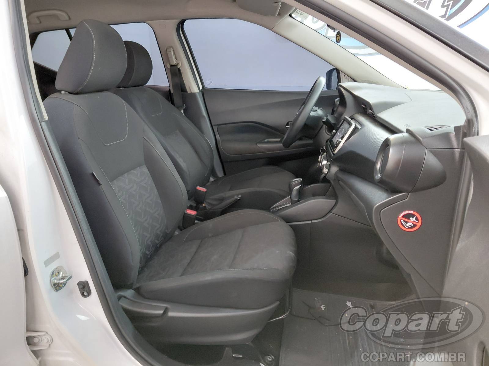 Foto 5: 2024 NISSAN KICKS