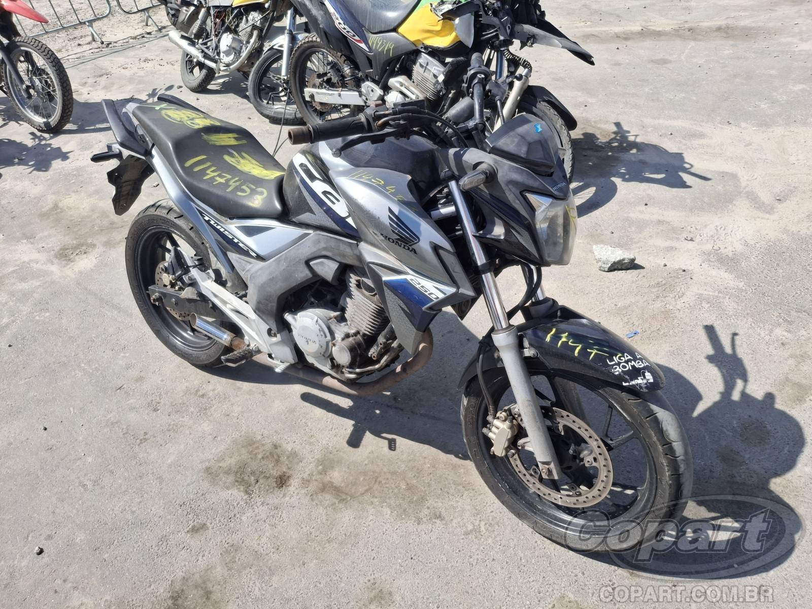 2019 HONDA CB 250 F — foto 1 de 10