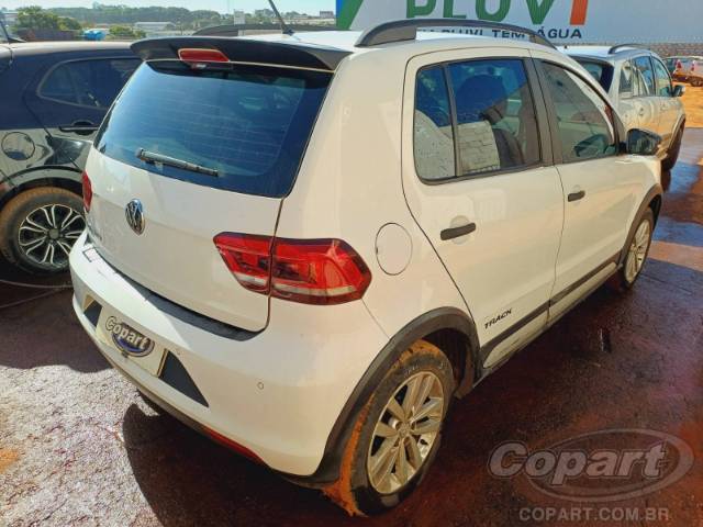 2016 VOLKSWAGEN FOX 