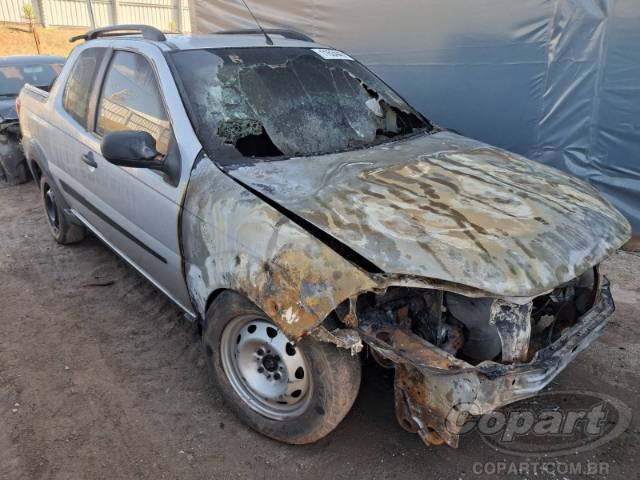 2015 FIAT STRADA CD 