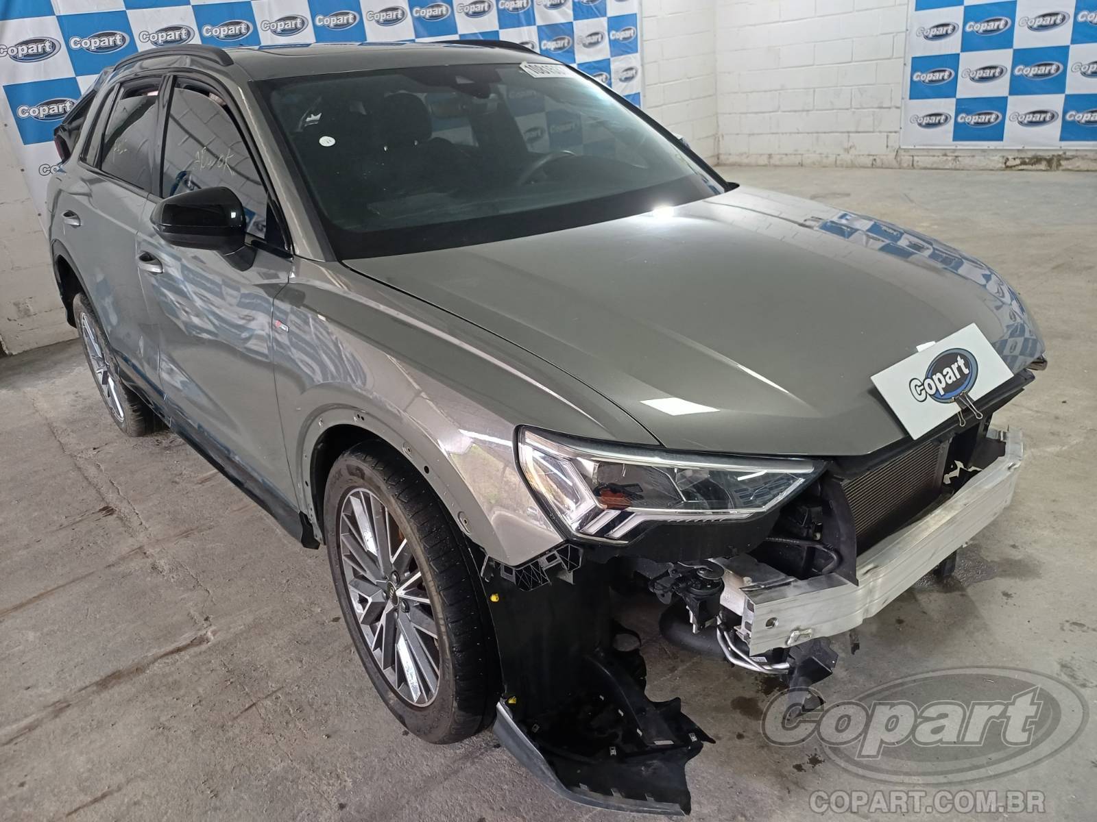 Veículo Audi Q3 Audi Q3 40 TFSI 2.0 16V TFSI Turbo 2023 2023 em leilão