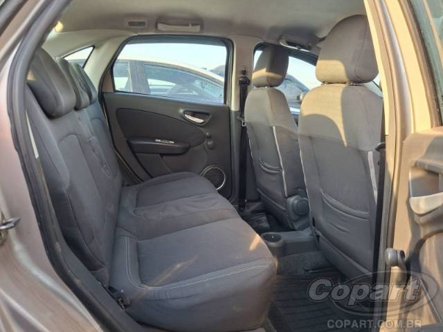 2015 FIAT GRAND SIENA 