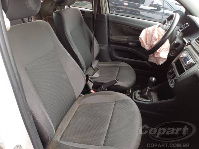 2021 VOLKSWAGEN VOYAGE 