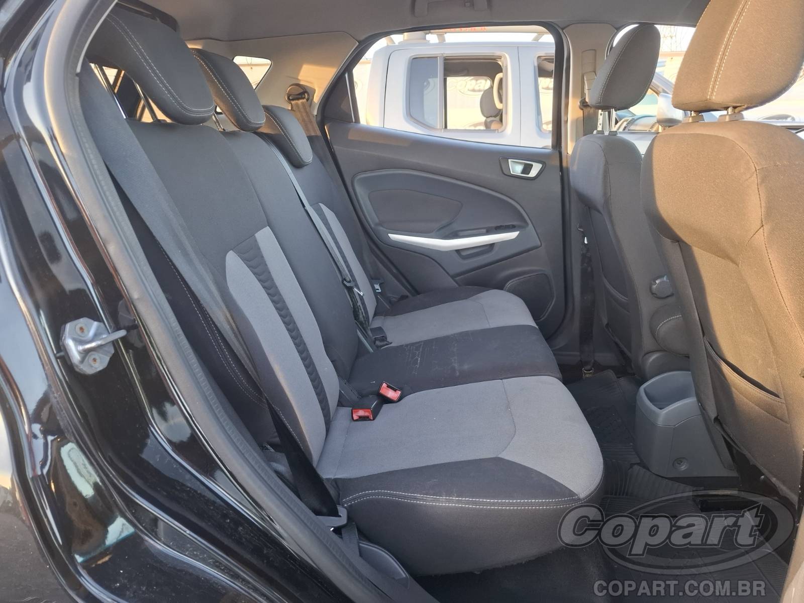 Foto 6 de 11: 2015 FORD ECOSPORT