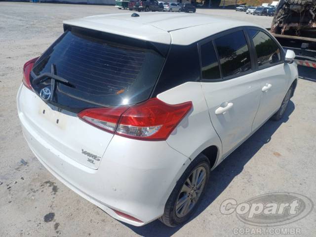 2021 TOYOTA YARIS 