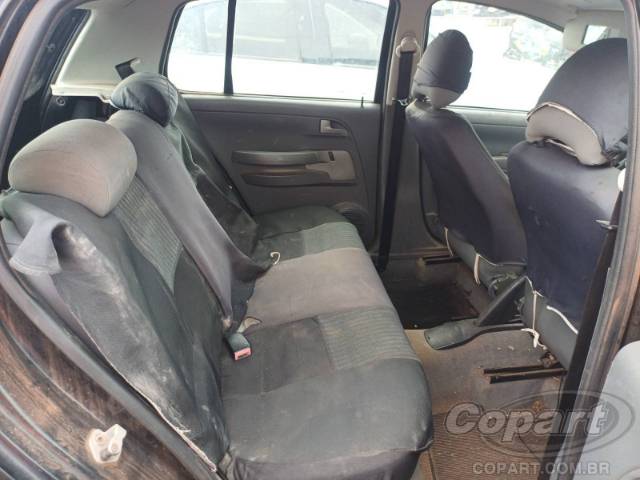2010 VOLKSWAGEN FOX 