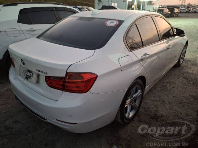 2015 BMW SERIE 3 