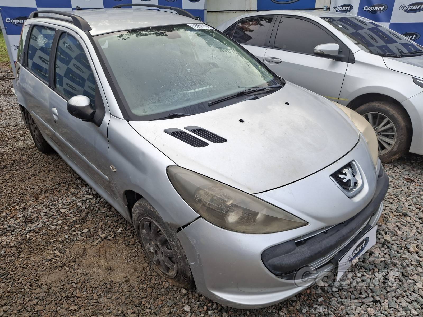 Peugeot 207 SW 2010 em leilão