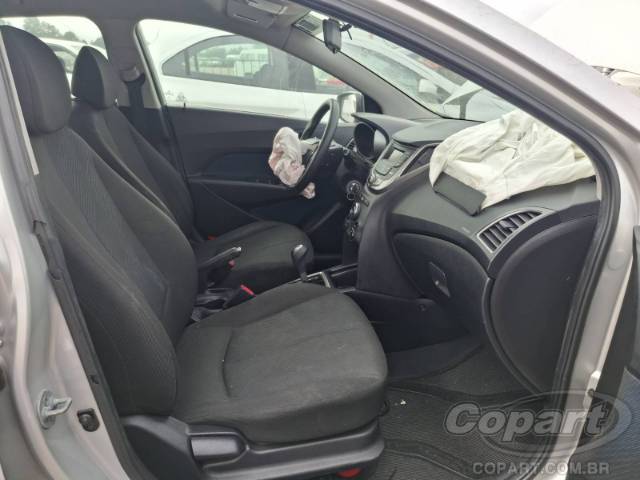 2015 HYUNDAI HB20 