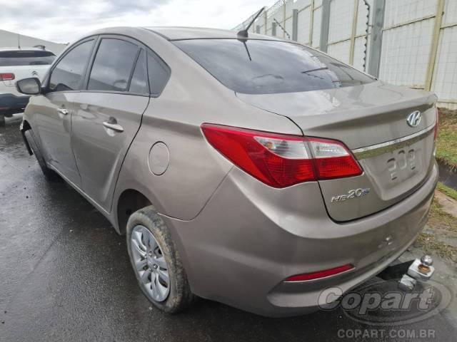 2016 HYUNDAI HB20S 