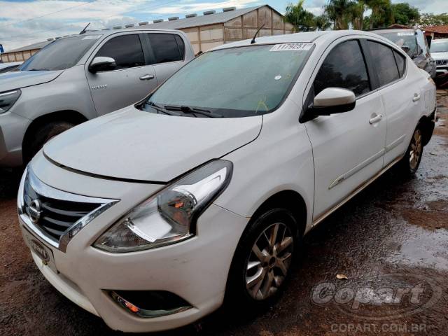 2018 NISSAN VERSA 