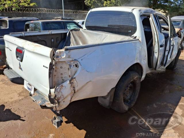 2013 MITSUBISHI L200 TRITON 