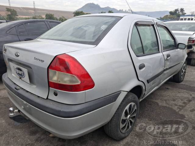 2002 FORD FIESTA SEDAN 