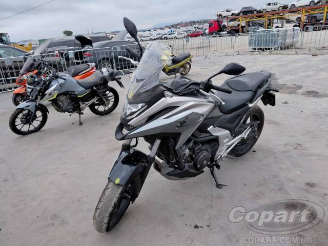 2025 HONDA NC 750X 