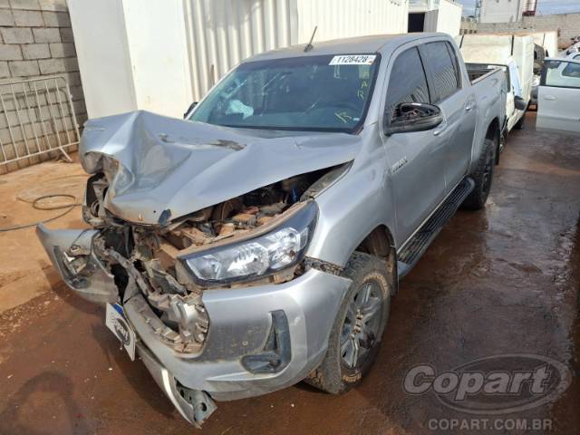 2024 TOYOTA HILUX CD 