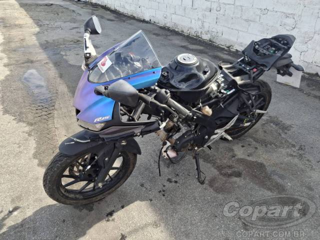 2025 YAMAHA YZF R15 