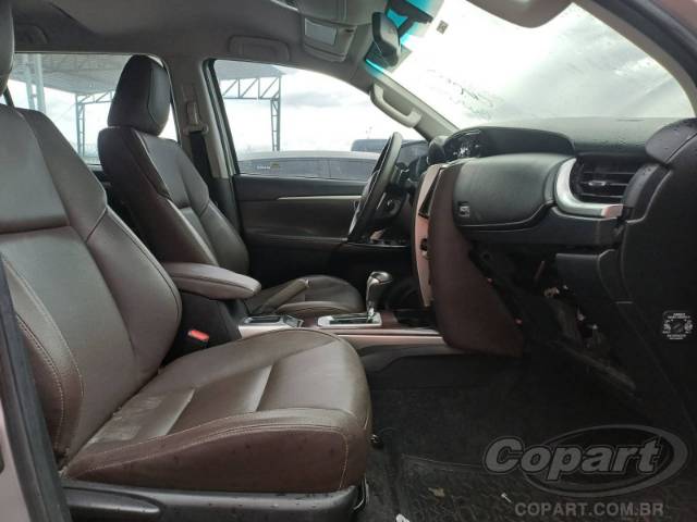 2016 TOYOTA HILUX SW4 