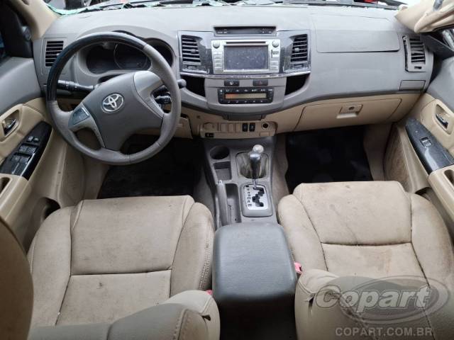 2013 TOYOTA HILUX SW4 