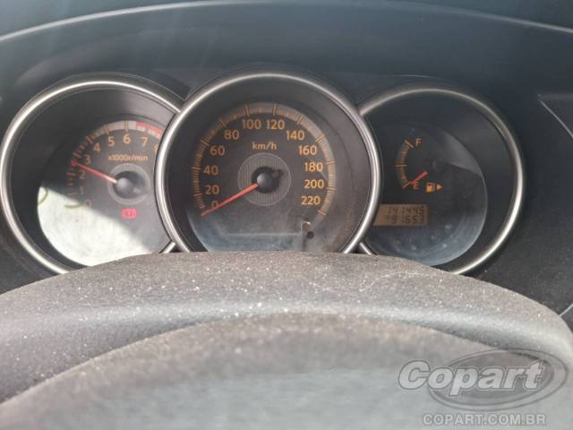 2010 NISSAN GRAND LIVINA 