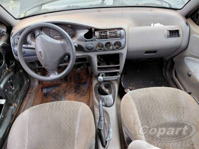 2000 FORD ESCORT SW 