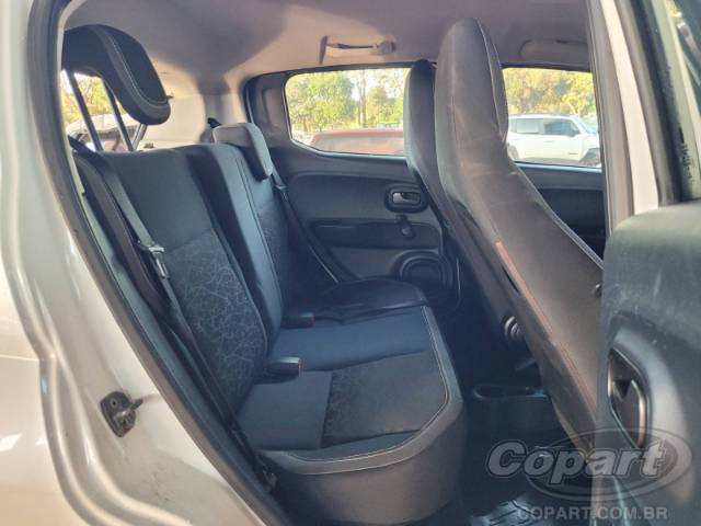 2017 FIAT MOBI 