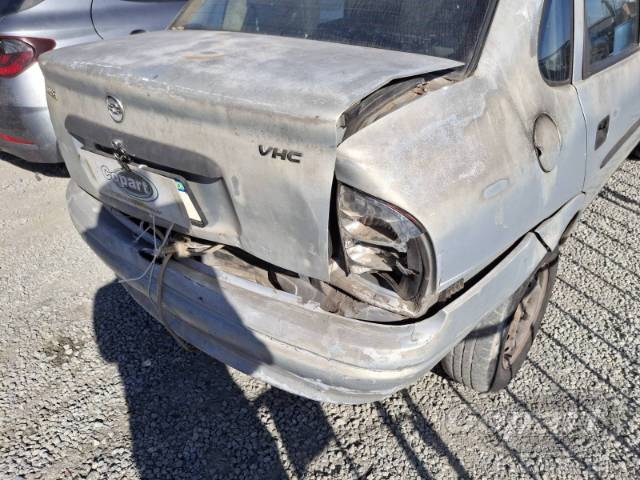 2003 CHEVROLET CORSA SEDAN 