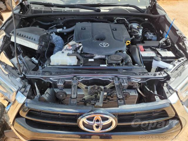 2024 TOYOTA HILUX CD 