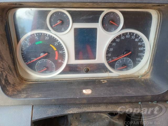 2013 VOLKSWAGEN CONSTELLATION 