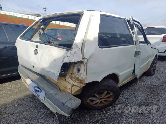 2013 FIAT UNO 