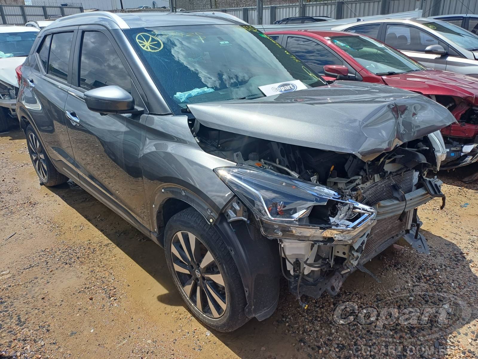 Nissan Kicks SL CVT 1.6 16V 2021 Médio Dano Frontal
