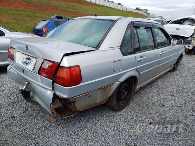 2000 VOLKSWAGEN SANTANA 