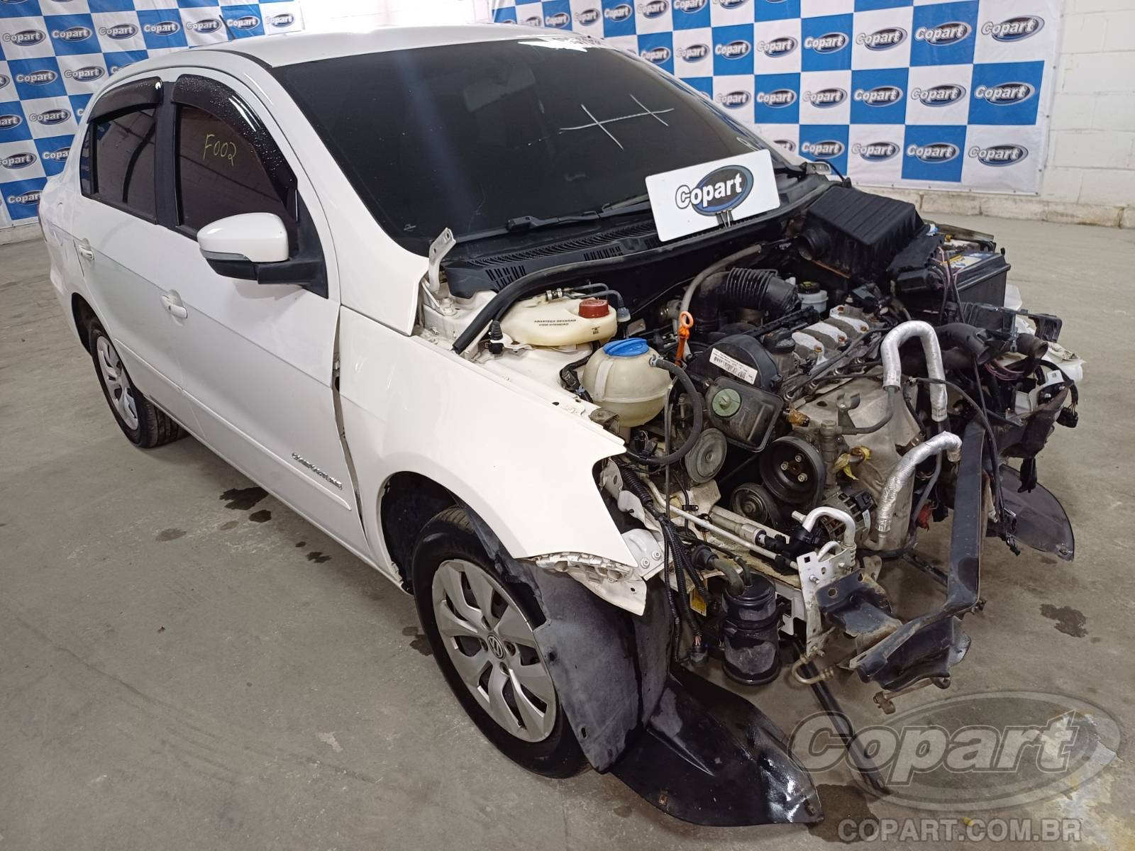 Veículo VW - VolksWagen Volkswagen VOLKSWAGEN VOYAGE 2015 1.6 MSI 2015 em leilão