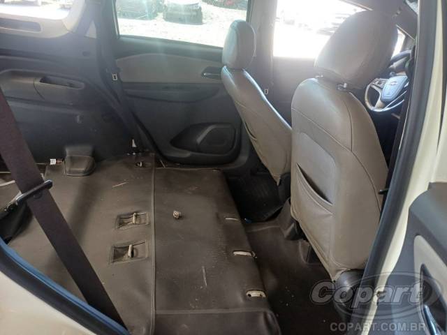 2016 CHEVROLET SPIN 
