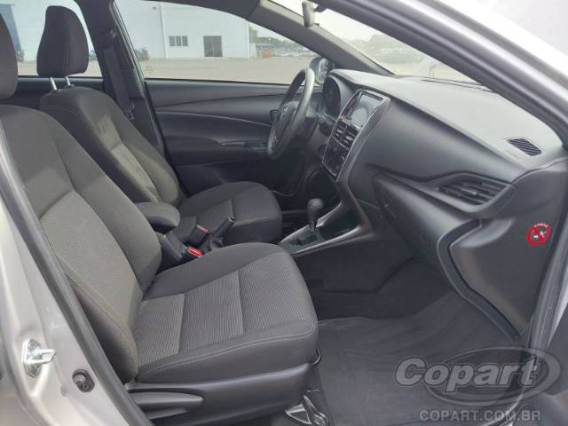 2024 TOYOTA YARIS 