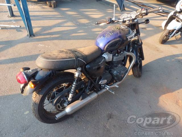 2024 TRIUMPH BONNEVILLE 