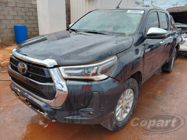 2021 TOYOTA HILUX CD 