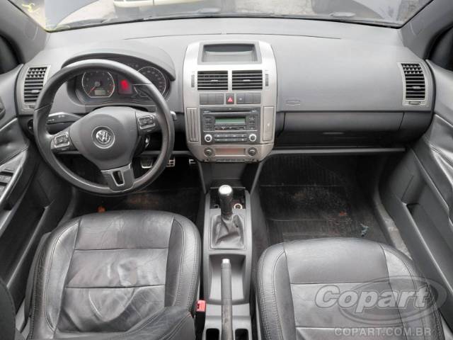 2014 VOLKSWAGEN POLO 