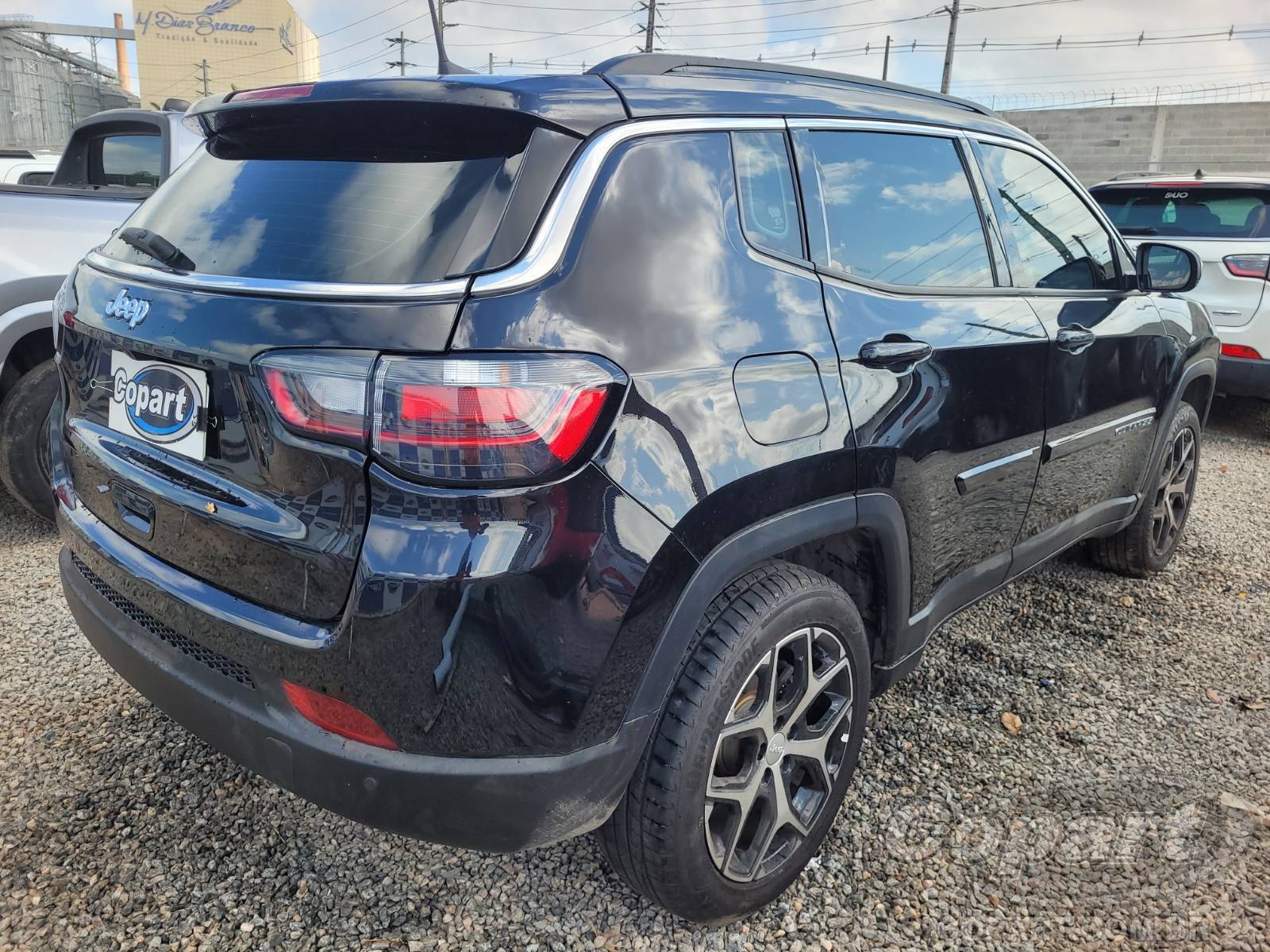 2026 JEEP COMPASS — foto 4 de 13