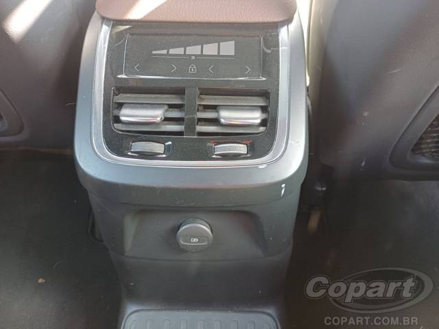 2021 VOLVO XC90 