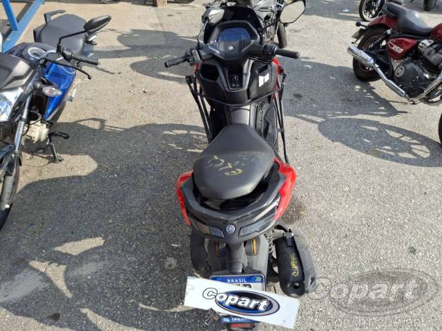2025 YAMAHA NMAX 