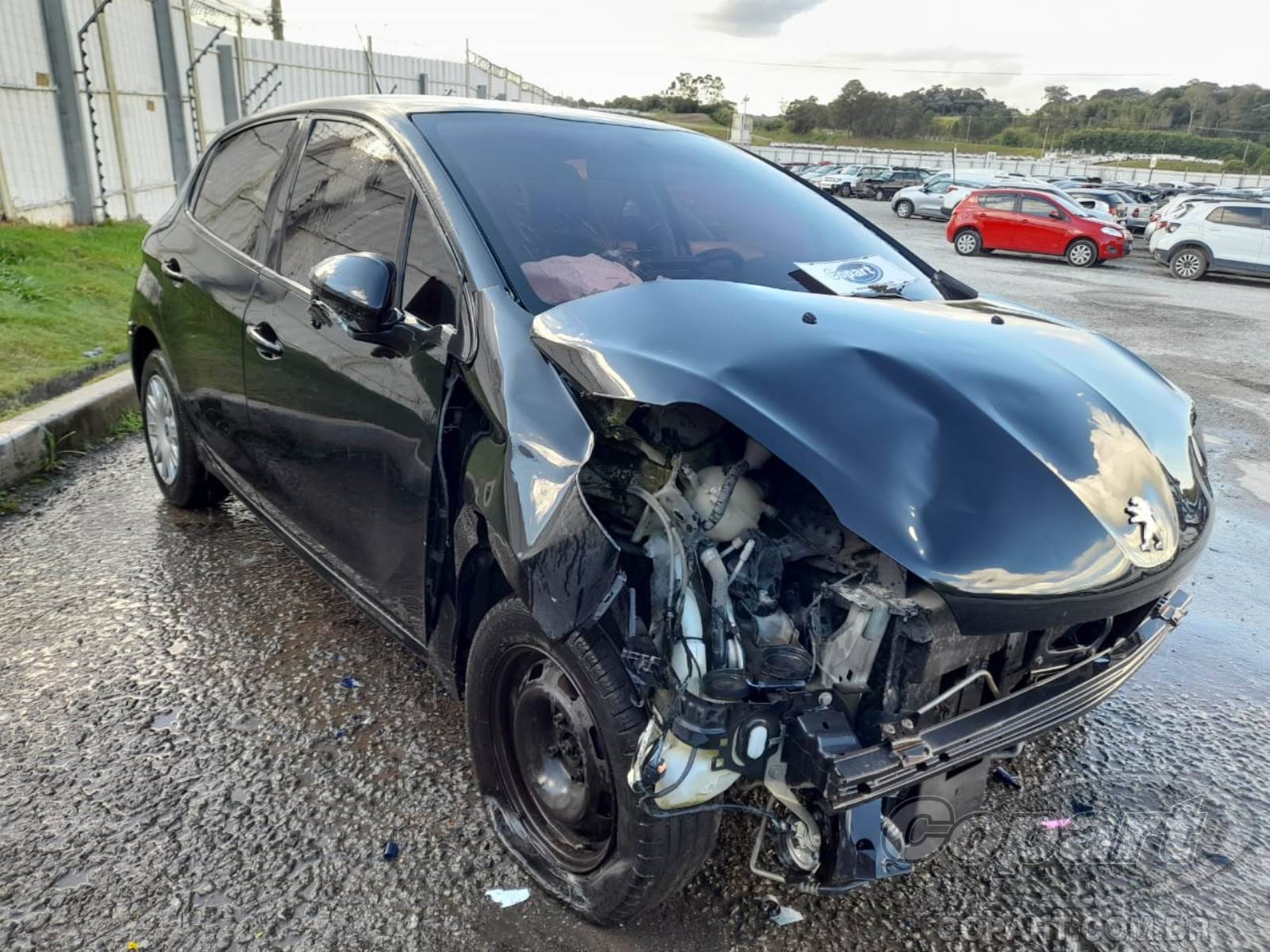 Veículo Peugeot 208 Peugeot 208 Active 1.2 12V VTI PureTech 2018 Colisão Média Monta 2018 em leilão