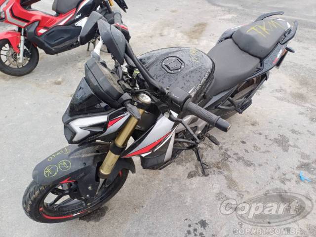 2026 BAJAJ DOMINAR 