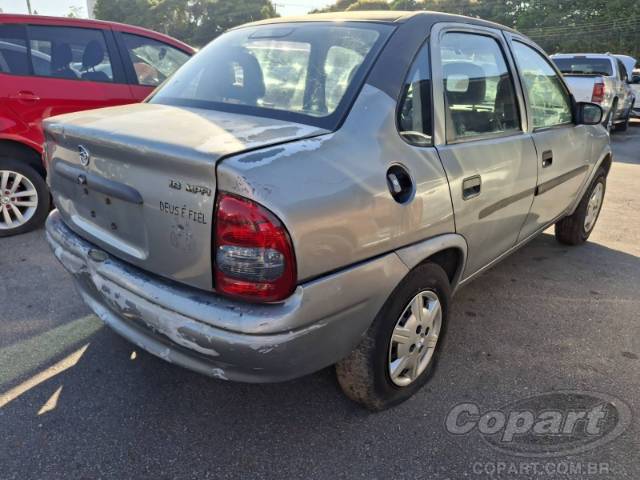 1997 CHEVROLET CORSA SEDAN 
