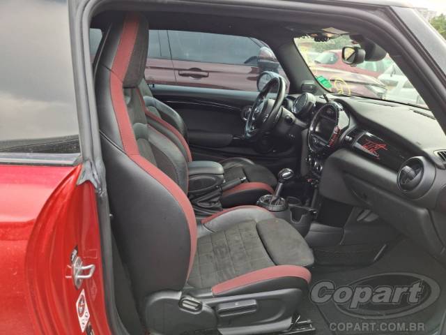 2016 MINI COOPER 