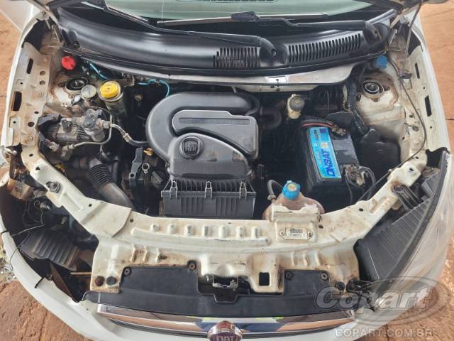 2015 FIAT GRAND SIENA 