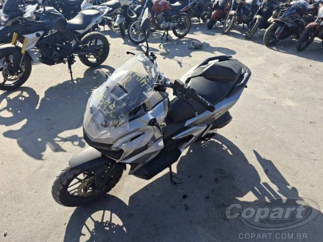 2025 HONDA ADV 