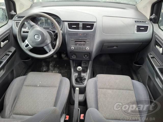 2013 VOLKSWAGEN FOX 