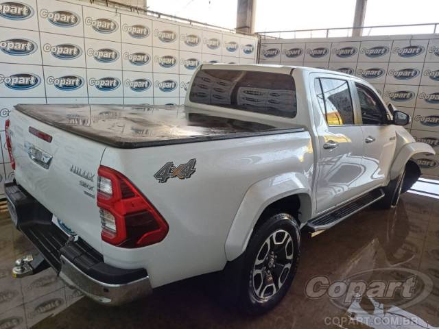 2024 TOYOTA HILUX CD 